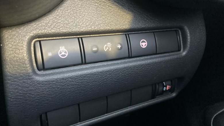 Nissan Juke 1.6 Hybrid Tekna 5dr Auto Hybrid Hatchback